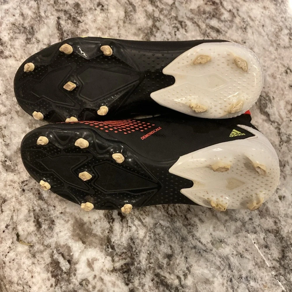 Adidas Predator Youth Firm Ground Laceless Soccer Cleats
